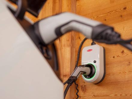 Fronius Wattpilot Home 11 J 2.0 thumbnail